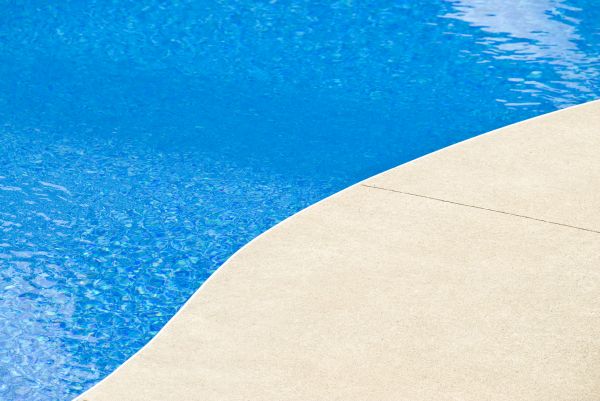 Cost of Pool Deck Construction in Riverton