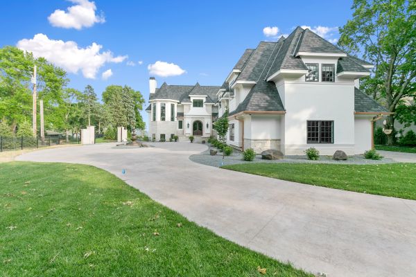 Cost of Concrete Driveway Installation in Riverton