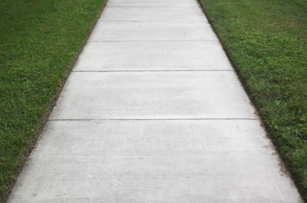 Cost of Concrete Walkway Replacement in Riverton